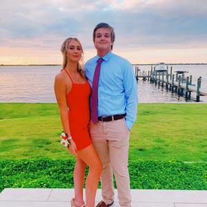 Meet your Posher, Brooke